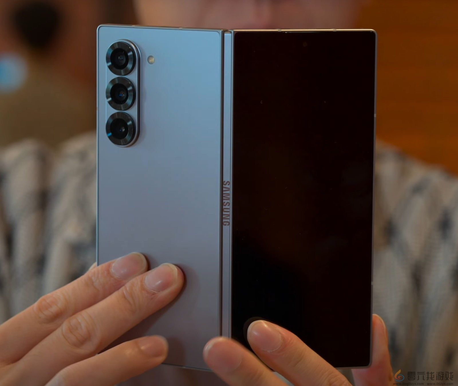 三星发布Galaxy Z Flip 6/Fold 6折叠屏手机 国行8999元起(图8) 三星发布Galaxy Z Flip 6/Fold 6折叠屏手机 国行8999元起(图8)